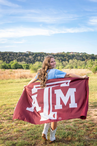 thm_april-2026-lg-commons-ford-ranch-senior-photos-025