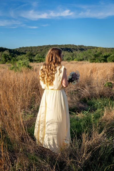 thm_april-2026-lg-commons-ford-ranch-senior-photos-042
