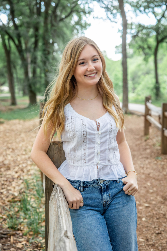 live oak meadow pease park senior photos