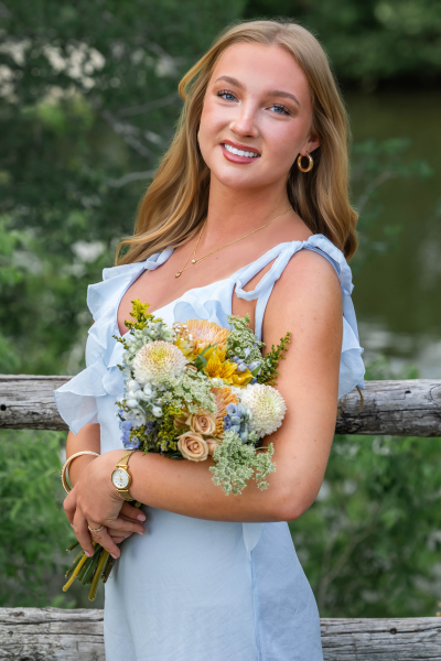 mckinney-falls-park-senior-photos-014.webp