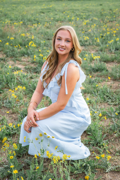 thm_april-2026-wt-mckinney-falls-park-senior-photos-023.webp