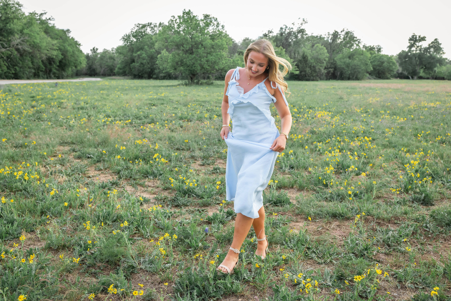 mckinney-falls-park-senior-photos-030.webp