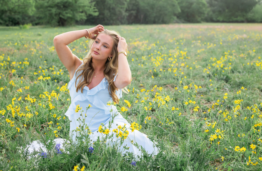 thm_april-2026-wt-mckinney-falls-park-senior-photos-051.webp