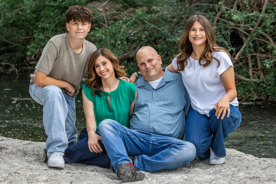 thm_march-2026-sr-family-photos-pfluger-park-013