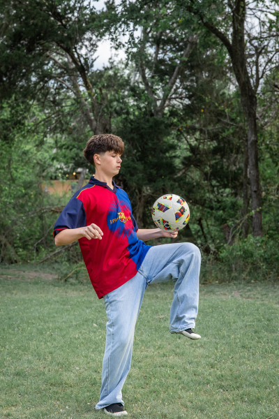 thm_march-2026-sr-family-photos-pfluger-park-087.webp
