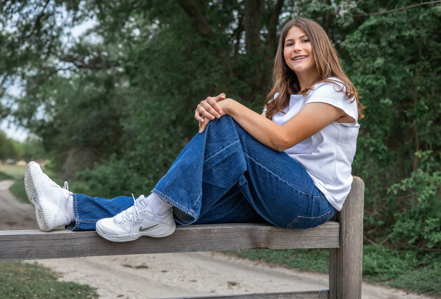 thm_march-2026-sr-family-photos-pfluger-park-134.webp