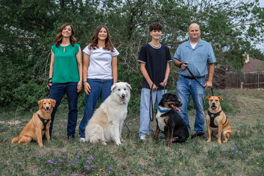 thm_march-2026-sr-family-photos-pfluger-park-138