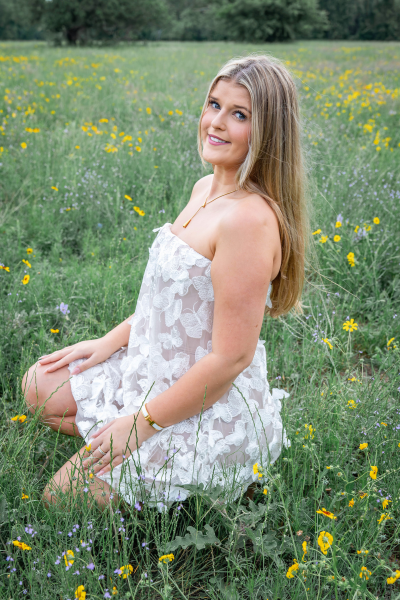 senior-photos-mckinney-falls-037.webp
