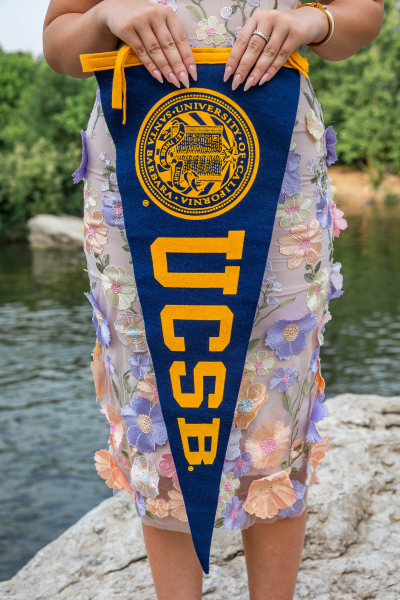 thm_april-2026-harwood-senior-photos-mckinney-falls-105.webp
