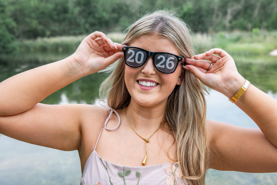 thm_april-2026-harwood-senior-photos-mckinney-falls-144.webp