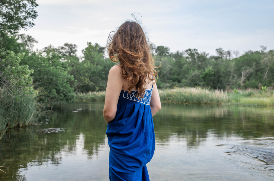 thm_april-2026-harwood-senior-photos-mckinney-falls-160.webp