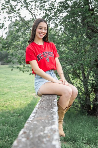thm_april-2026-lb-commons-ford-ranch-senior-photos-001