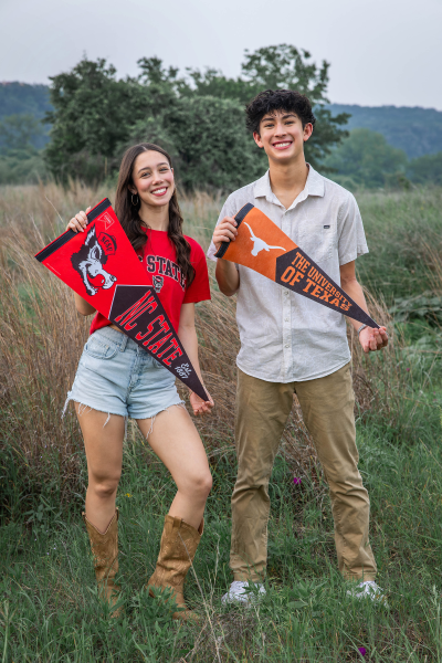 thm_april-2026-lb-commons-ford-ranch-senior-photos-020.webp