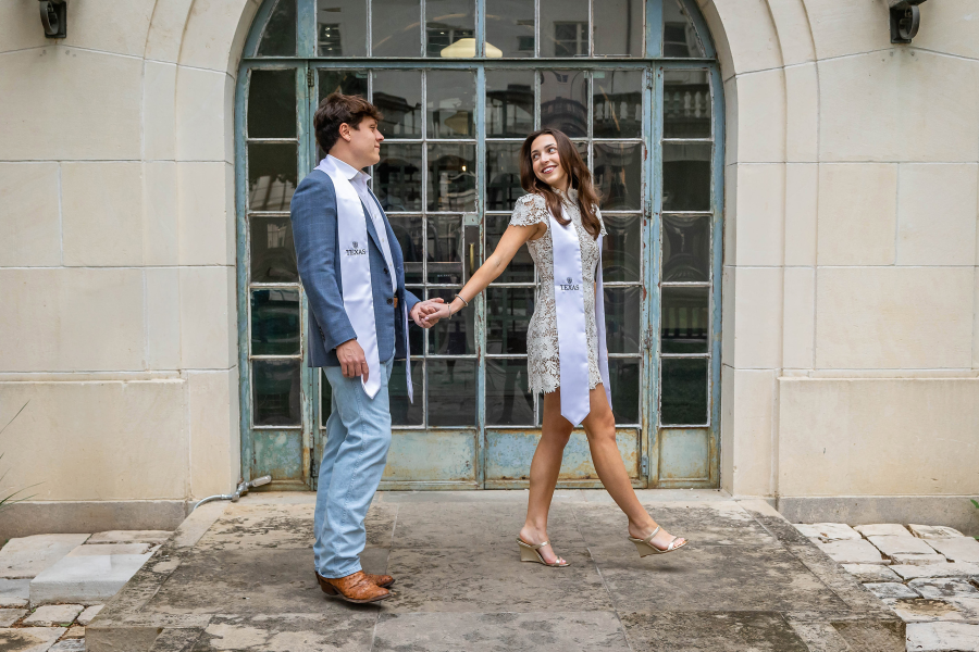 thm_april-2026-ut-graduation-photos-paige-wade-047.webp