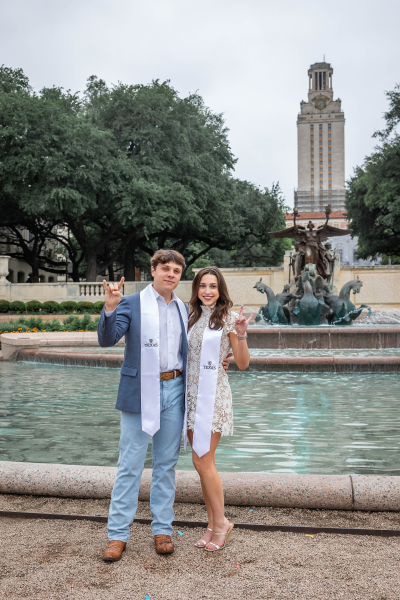 thm_april-2026-ut-graduation-photos-paige-wade-109.webp