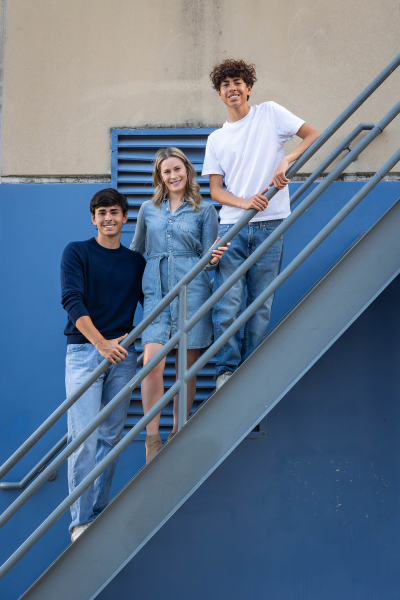 thm_april-2026-vm-family-senior-photos-downtown-austin-112.webp