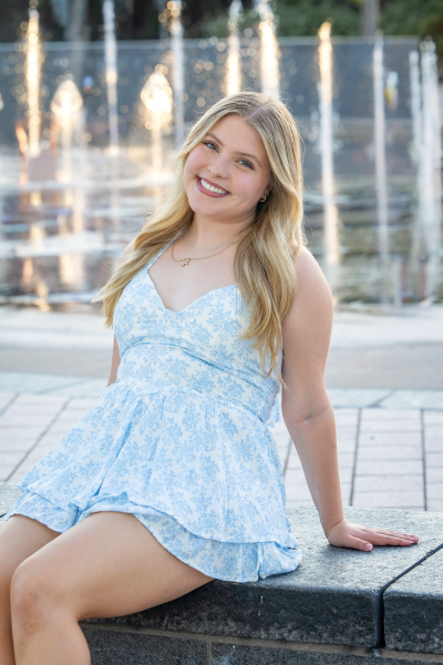 senior-photos-butler-park-119.webp