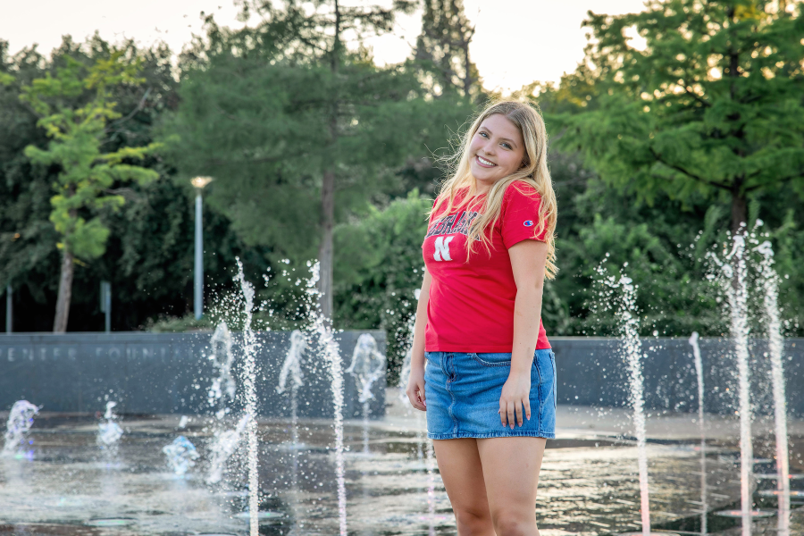 thm_may-2026-fs-senior-photos-butler-park-166.webp