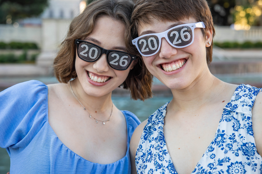 thm_may-2026-ut-graduation-photos-sisters-120.webp