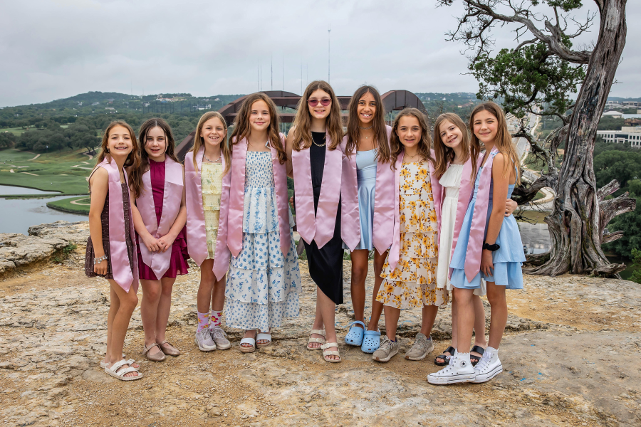 thm_may-2026-5th-grade-graduation-photos-360-overlook-060.webp
