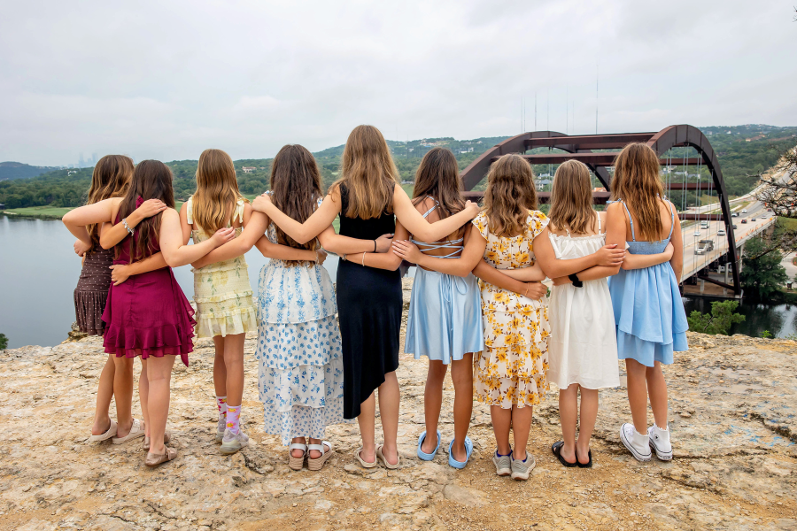 thm_may-2026-5th-grade-graduation-photos-360-overlook-070.webp