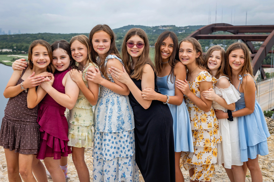 thm_may-2026-5th-grade-graduation-photos-360-overlook-081.webp