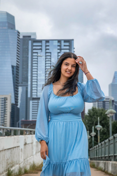 thm_july-2026-raylie-soliz-downtown-austin-senior-photos-005.webp