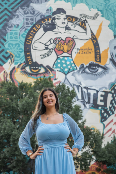 thm_july-2026-raylie-soliz-downtown-austin-senior-photos-050