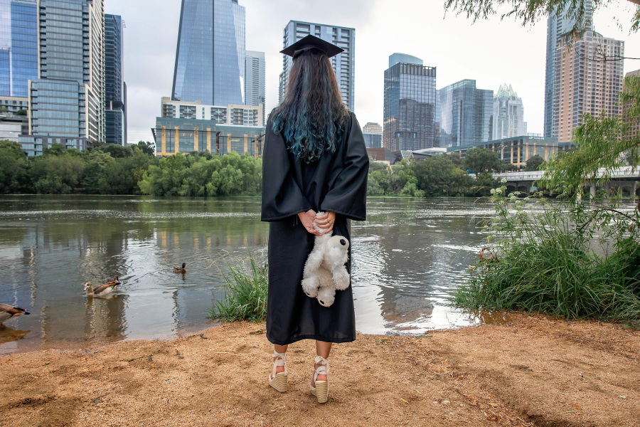 thm_july-2026-raylie-soliz-downtown-austin-senior-photos-112