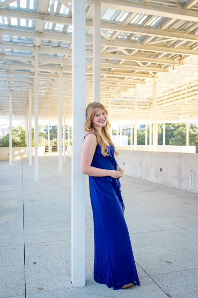 thm_aug-2026-sm-senior-photos-waterloo-park-austin-001.webp