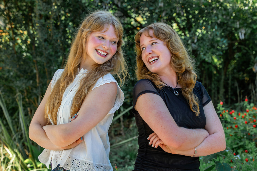 thm_aug-2026-sm-senior-photos-waterloo-park-austin-156.webp