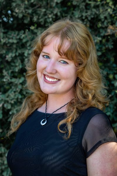 thm_aug-2026-sm-senior-photos-waterloo-park-austin-192