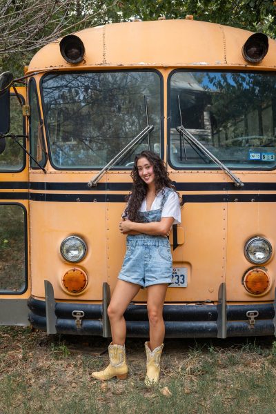 thm_sept-2026-el-sekrit-theater-austin-senior-photos-064