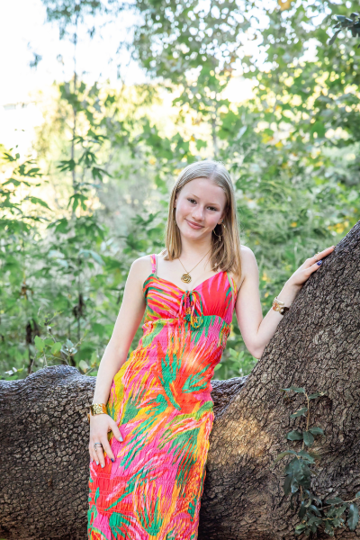 thm_oct-2026-ek-austin-senior-photos-pease-park-023.webp