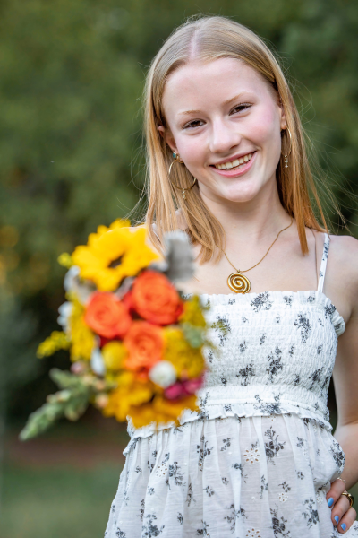thm_oct-2026-ek-austin-senior-photos-pease-park-048.webp