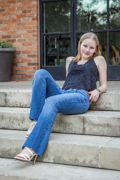 thm_oct-2026-ek-austin-senior-photos-pease-park-105