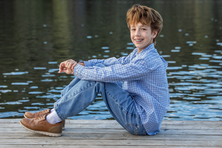 thm_oct-2026-family-photos-commons-ford-ranch-063.webp