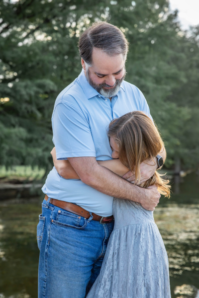 thm_oct-2026-family-photos-commons-ford-ranch-070.webp