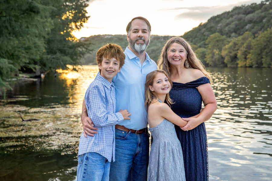 thm_oct-2026-family-photos-commons-ford-ranch-089-1.webp