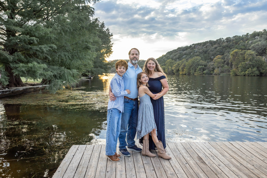 thm_oct-2026-family-photos-commons-ford-ranch-090.webp