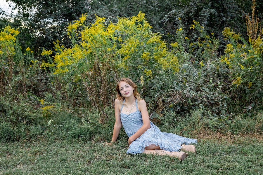 thm_oct-2026-family-photos-commons-ford-ranch-099.webp