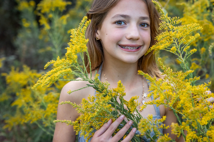 thm_oct-2026-family-photos-commons-ford-ranch-104.webp