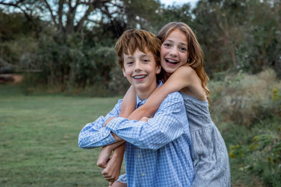 thm_oct-2026-family-photos-commons-ford-ranch-124.webp
