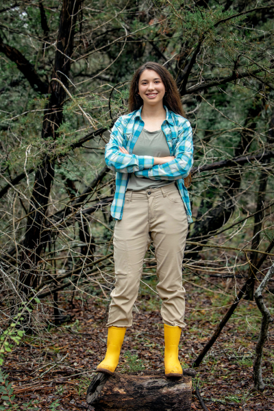thm_oct-2026-lr-senior-family-photos-violet-crown-trail-austin-128.webp
