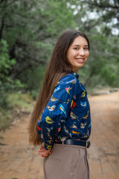 thm_oct-2026-lr-senior-family-photos-violet-crown-trail-austin-145.webp
