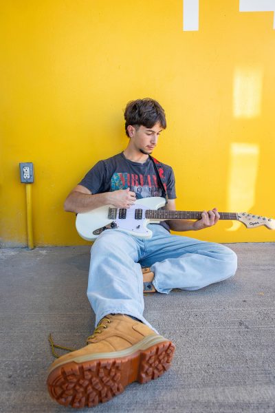 thm_oct-2026-mc-senior-photos-austin-long-center-trails-062