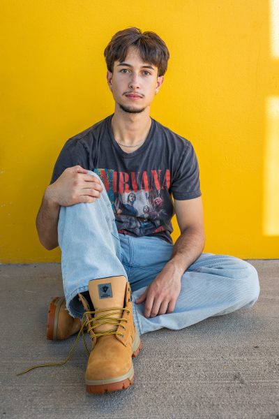 thm_oct-2026-mc-senior-photos-austin-long-center-trails-071